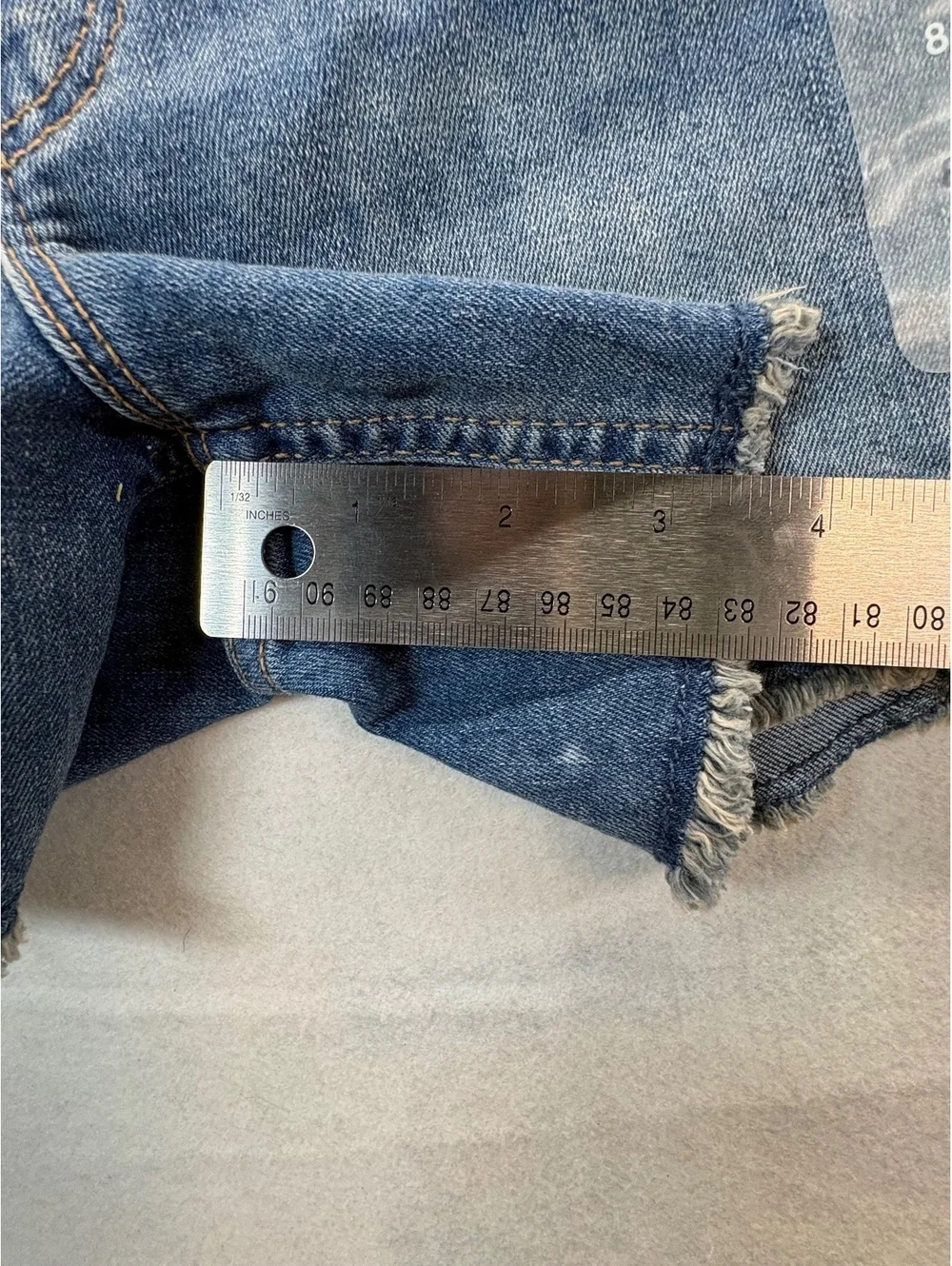 Gap Girls Size 8 Stretch Midi Denim Shorts Frayed Hem Blue Jean Shorts